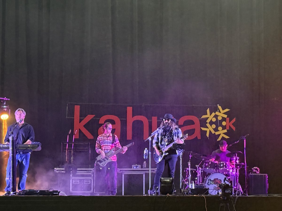 KahuaInc's tweet image. What a night! The Kahua Rocks concert at the Ameris Amphitheater brought the energy to #EI25. Live music, great food and the best crowd around!

From dinner and drinks to late-night Waffle House treats, it was a great evening of fun and connection.