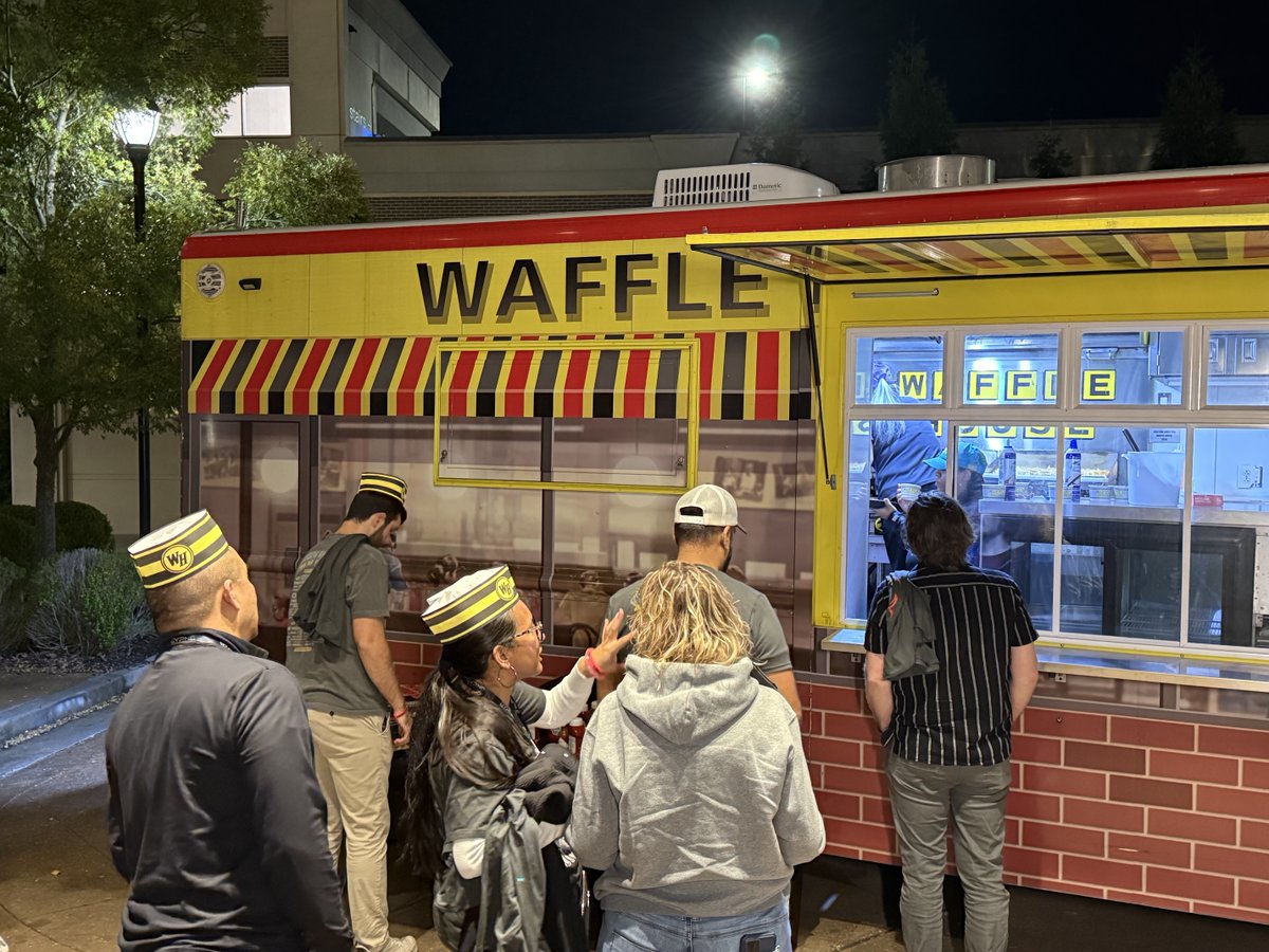 KahuaInc's tweet image. What a night! The Kahua Rocks concert at the Ameris Amphitheater brought the energy to #EI25. Live music, great food and the best crowd around!

From dinner and drinks to late-night Waffle House treats, it was a great evening of fun and connection.