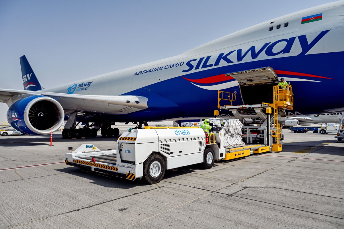 AirlineSupplier's tweet image. Silk Way Group and dnata launch landmark joint venture to create aviation services hub in Azerbaijan airline-suppliers.com/silk-way-group… @silkwaygroup @silkwaywest @dnatatravel #GroundHandling #CargoOperations #AlatInternationalAirport #AlatFreeEconomicZone #Baku