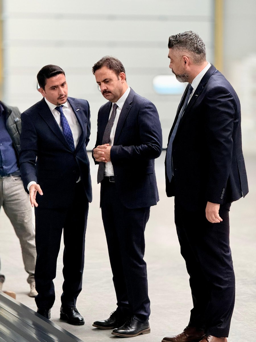 Sayın Kaymakamımız Erdoğan Turan ERMİŞ, Askon Kayseri Şube Başkanı Sayın İlker BARLI ile birlikte DGN çatı ve cephe fabrikasını ziyaret ederek işletme sahibi Mustafa DOĞAN’dan çalışmalar hakkında bilgi aldı.
#KocasinandaBirAileyiz
