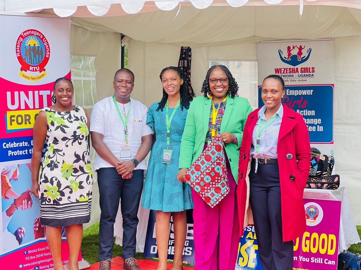 Visitors are loving the creativity and impact behind the products crafted by member organizations of the <a href="/WezeshaGirls/">Wezesha Girls Network-Ug🇺🇬</a>, driving real community change and empowerment. 
CC: <a href="/RaisingTeensUg2/">Raising Teenagers Uganda🇺🇬</a> 
#LightupImpactDays2025