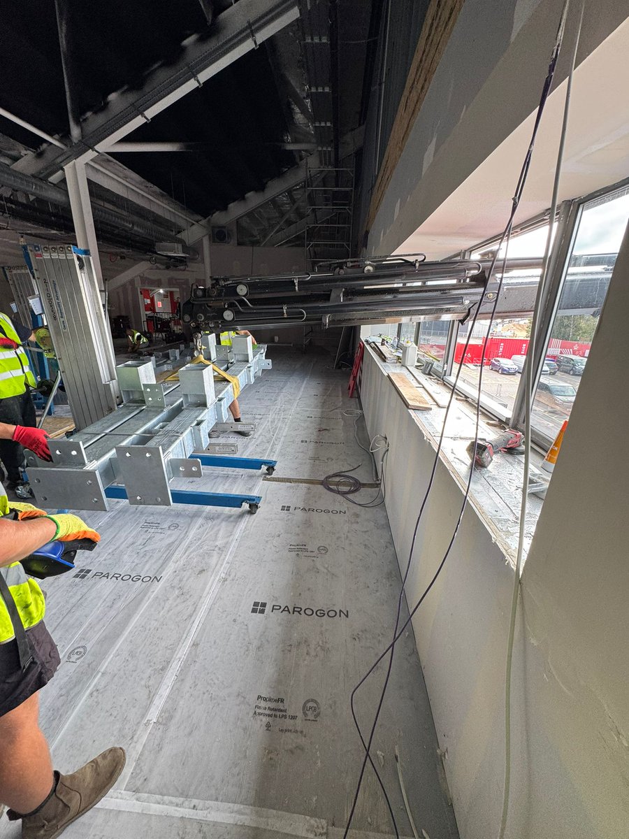 StadiaConstruct's tweet image. A few more photos of the steel install we completed with @parogon.uk at @southamptonfc &amp;amp; @level1southampton. The steels were installed to create a suspended walkway and climbing wall support steels.⁠