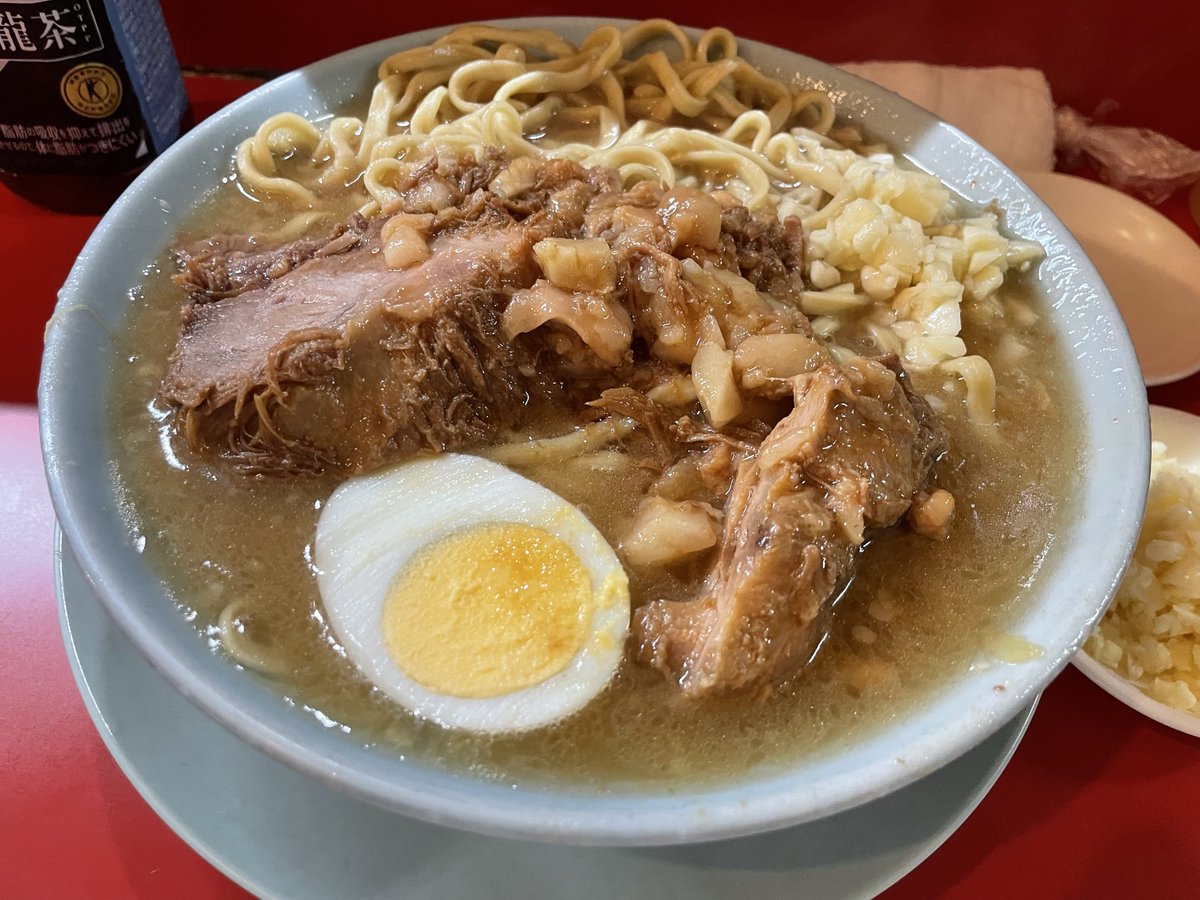 w_monkeysheep's tweet photo. 西新井大師 #富士丸
10/22 麺普通　カタメ ヤサイ抜き ニンニクちょいマシ https://t.co/qIFjFL7qhH