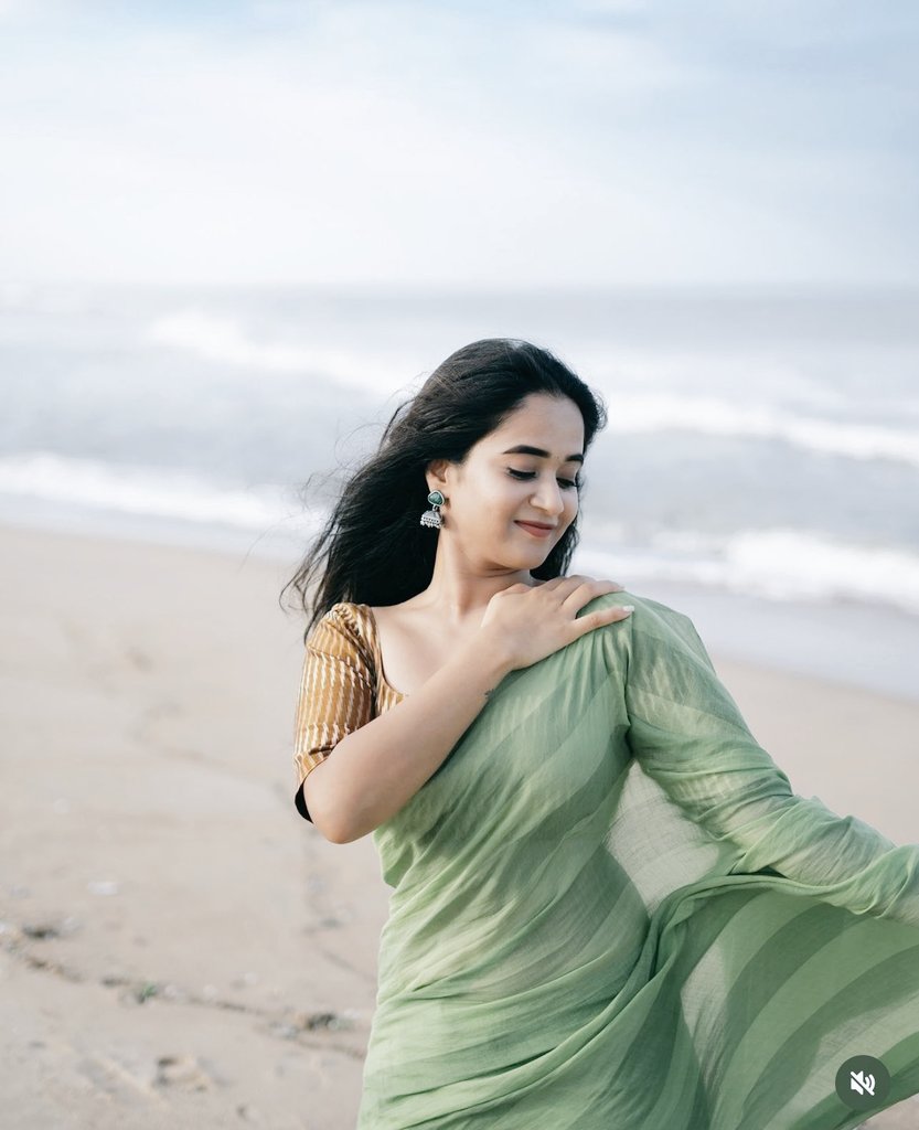 cuteactress007's tweet photo. #deeptisunaina 
🥰😍🤩 https://t.co/AwhPPtNQ0i