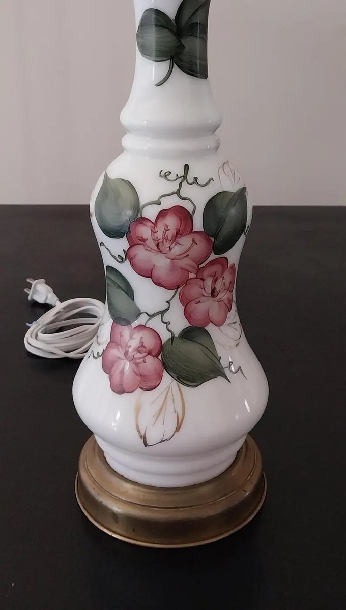 dianesclothes's tweet image. Vintage Hand-painted Milk Glass Lamp, Hand-Painted Pink Floral, Shabby Chic, Cottagecore, Country French, Decor, Accent
dianesclothes.etsy.com/listing/186942…

#CountryFrench #FrenchCountry #Cottagecore #shabbychic #Victorianstyle #lamp #decor #pink #floral #milkglass
