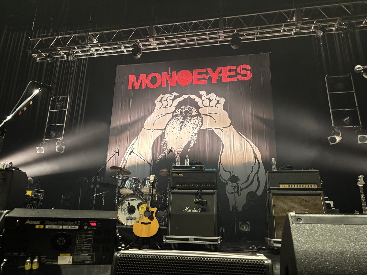 xpRz91HzQLDQRev's tweet photo. MONOEYES最前最高すぎた！
どの曲もカッコ良すぎた。
前回のエルレFEEDERに続いて最前で細美さん見れるとか今年良すぎ〜！
週末もエルレ見れるし楽しみしかない https://t.co/nrBepGLSGI