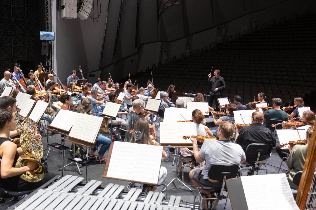 🌊 A4 |  La consagración de lo nuevo
Debussy, Stravinski y <a href="/ferrancruixent/">Ferran Cruixent</a> 

🌿 De las olas y el viento a la energía digital.
Vive en un mismo concierto tres formas de imaginar el mundo.

📅 24 oct · 19:30 h | 📍 <a href="/Auditoriotfe/">Auditorio de Tenerife</a> 
🎟️ sinfonicadetenerife.es

➕👇