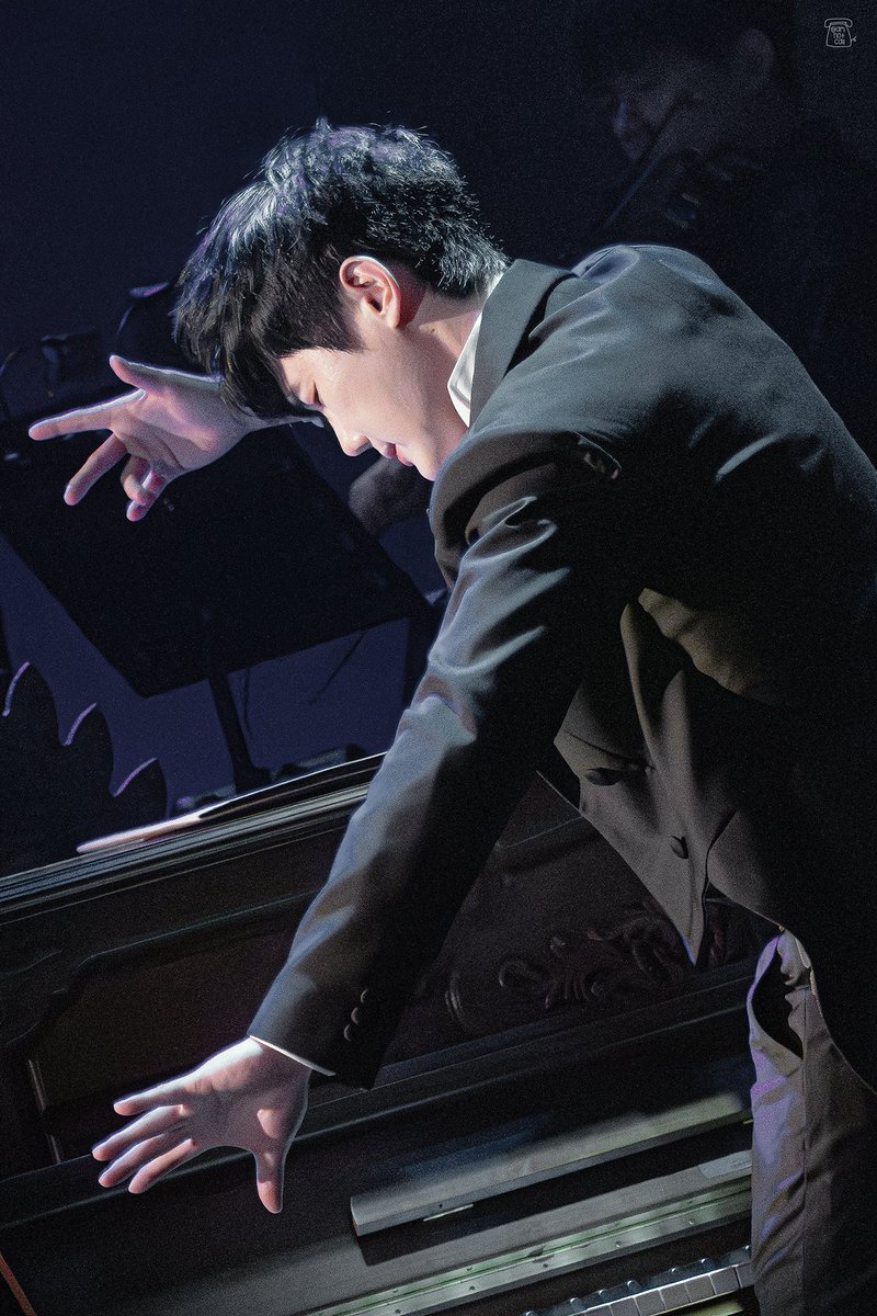 251022 라흐마니노프🎹: 스페셜 커튼콜 데이
[교향곡]

나는 보여줘야 해
라흐마니노프 役 #유승현
#모과가_찰칵