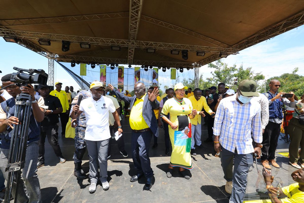 AnitahAmong's tweet image. We would like to extend our heartfelt gratitude to all our friends who traveled from near and far to be with us. A special thank you to H.E. @ESsekandi, my colleagues in the @NRMOnline Central Executive Committee, Hon. Moses Mushabe, @ARwakajaraMP, Collins Tanga, my younger…