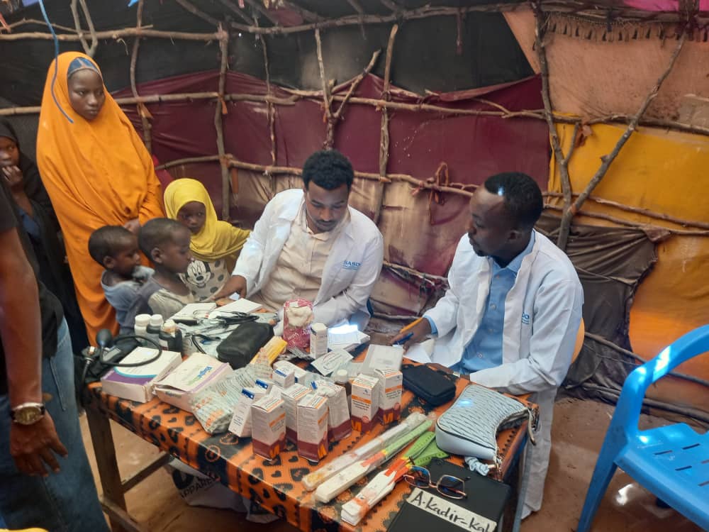 Sasdosom's tweet image. #SASDOSOM Outreach Team delivered essential medicines &amp;amp; health services to IDP camps in Deynile District, supporting vulnerable communities with consultations, meds &amp;amp; hygiene awareness.

#SASDO #HealthcareForAll #Deynile #Somalia @unicefsomalia @UNTMIS_ @UNFPA_SOMALIA @WHOSom