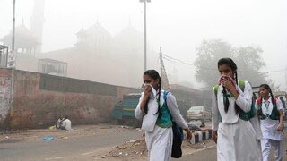 एक तरफ़ा तराज़ू
तेरी हँसी मेरे आँसू

Air Purifier में बैठेगा तू
और घुट-घुट के मैं सांस लू ???