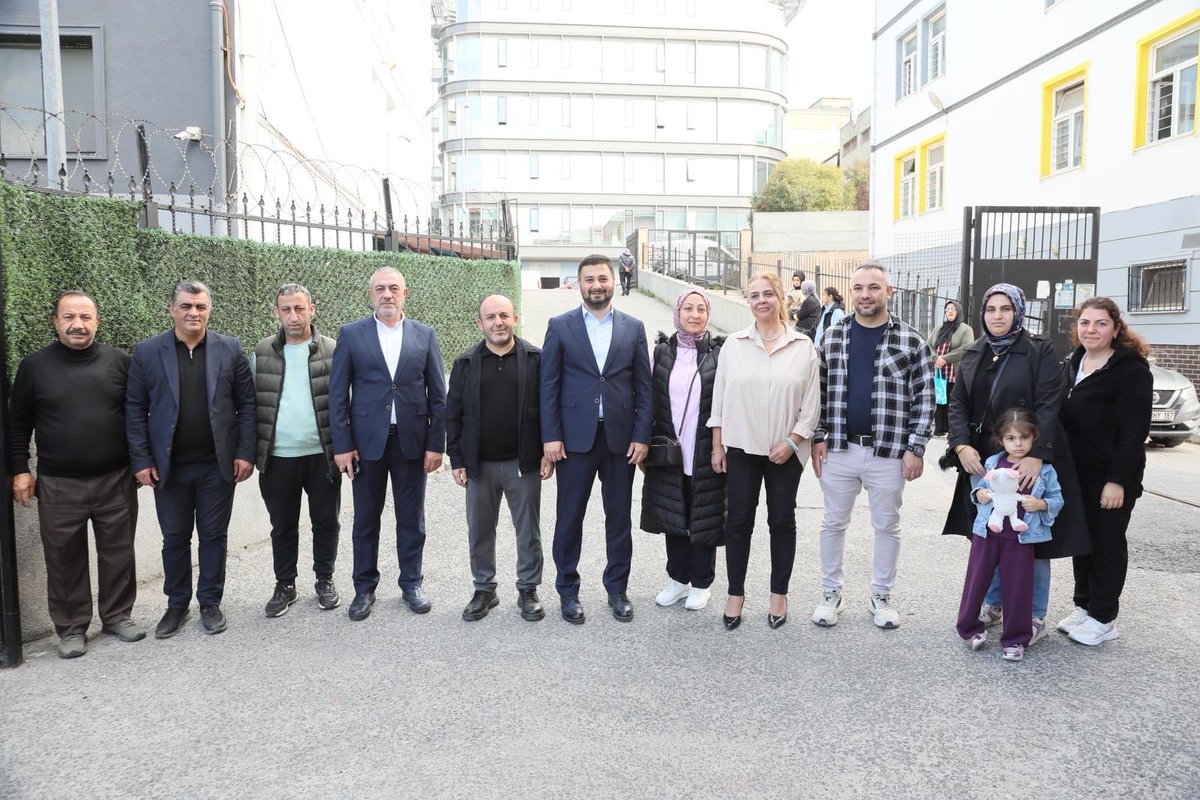 Sultan Selim Mahallemizde eğitim veren Yaşar Doğu İlkokul ve Ortaokulu'na ziyarette bulunarak, öğrencilerimiz ve eğitimcilerimiz ile bir araya geldik.

Devam eden çalışmalarımızı incelediğimiz okulumuzda, güler yüzleri için öğrencilerimize teşekkür ediyorum.