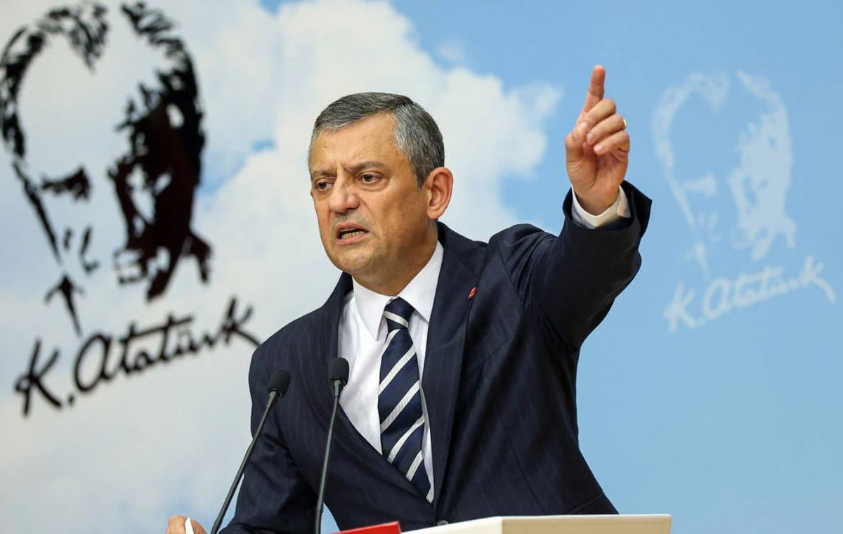 Irak ve Suriye tezkerelerine ret oyu kararı veren Özgür Özel:

Öyle bir tezkere yazarım ki ona DEM Parti bile onay verir.