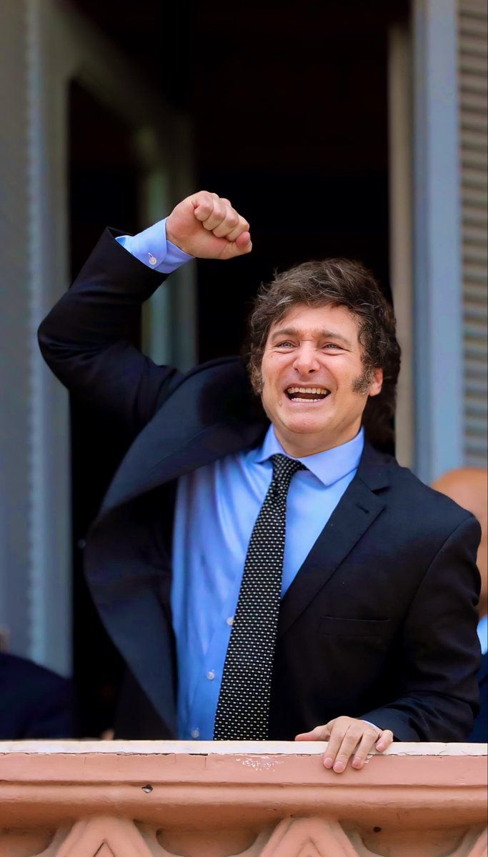 TTendenciaX's tweet image. "Javier Milei":
Porque hoy es el cumpleaños del presidente argentino que logró bajar la inflación y la pobreza del país.