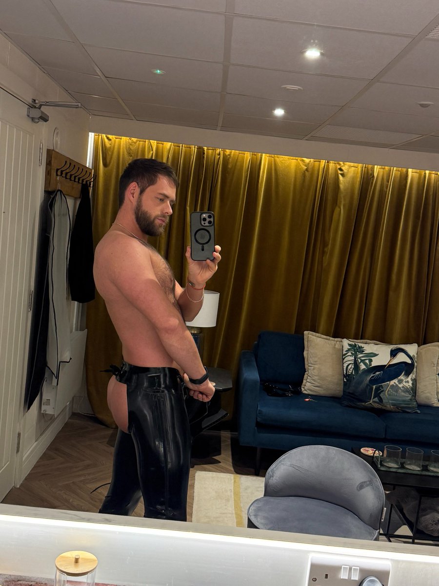 Lewis Montagu tweet media