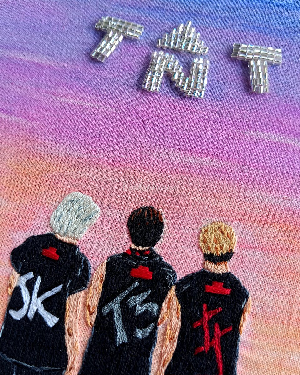 HamzahAminah's tweet photo. Close-up
#TRINITY_TNT #XXSIVK #ThirdLapat #JackieJackrin
#memory #throwback #fanart #threadpainting #handembroidery https://t.co/ooSXELe3Eu