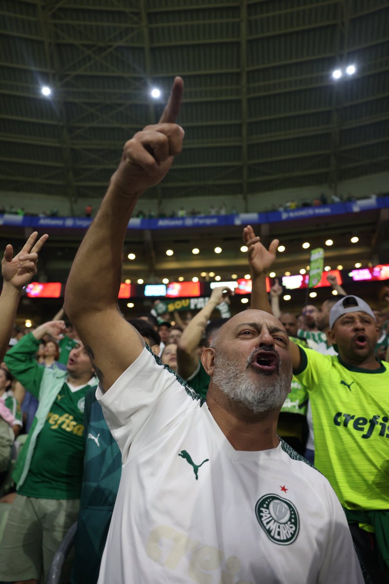 avantipalmeiras's tweet image. VALE A BUSCA PELO 𝐓𝐄𝐓𝐑𝐀 🏆🏆🏆🏆
Daqui a pouco começa a pré-venda para a semifinal da Libertadores entre Palmeiras e LDU 🎟️
Acesse o app Palmeiras Oficial ou o site ingressospalmeiras.com.br para garantir o seu lugar na decisão 📲
#OPoderDoAvanti