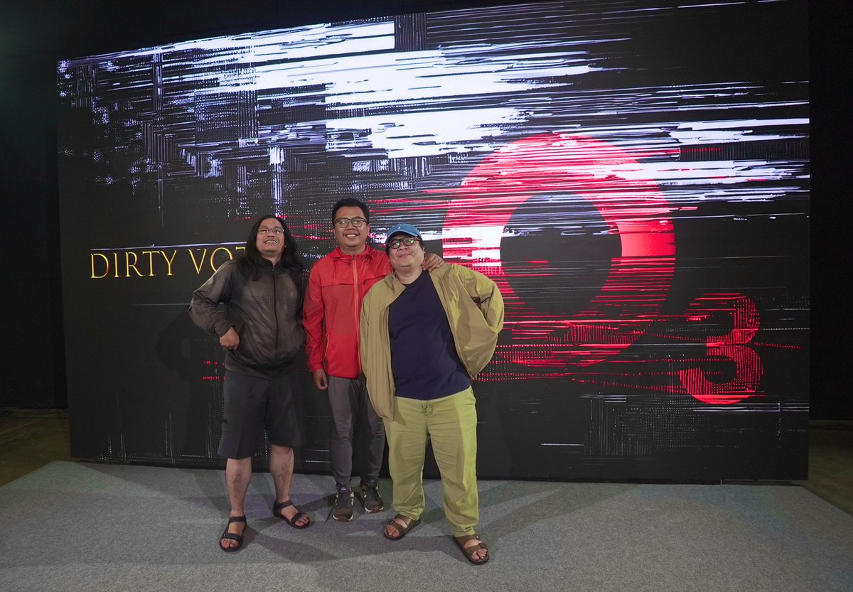 Sejak Dirty Vote pertama, tulang punggung film ini adalah tim riset.

Sebuah kehormatan kali ini kami dibantu 3 jurnalis kawakan: <a href="/mardimar6450/">mardimar</a> <a href="/aqfiazfan/">Aqwam Fiazmi Hanifan</a> dan <a href="/mawakresna/">Mawa Kresna</a>.

Hormat diberi.