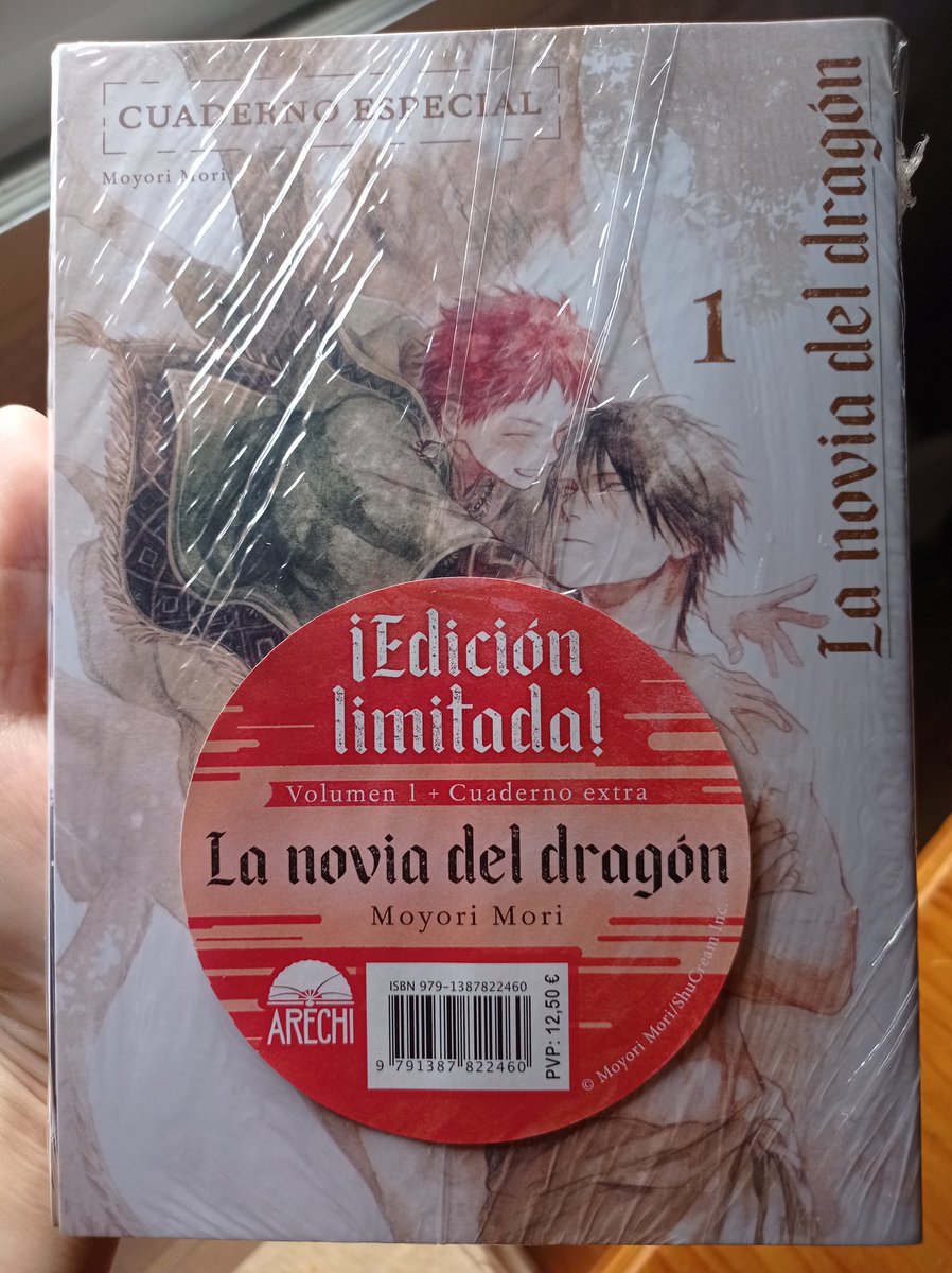 Ayer me vine trayendo esta cosilla preciosa. A ver qué tal la historia <a href="/ArechiManga/">ArechiManga</a> ❤️❤️