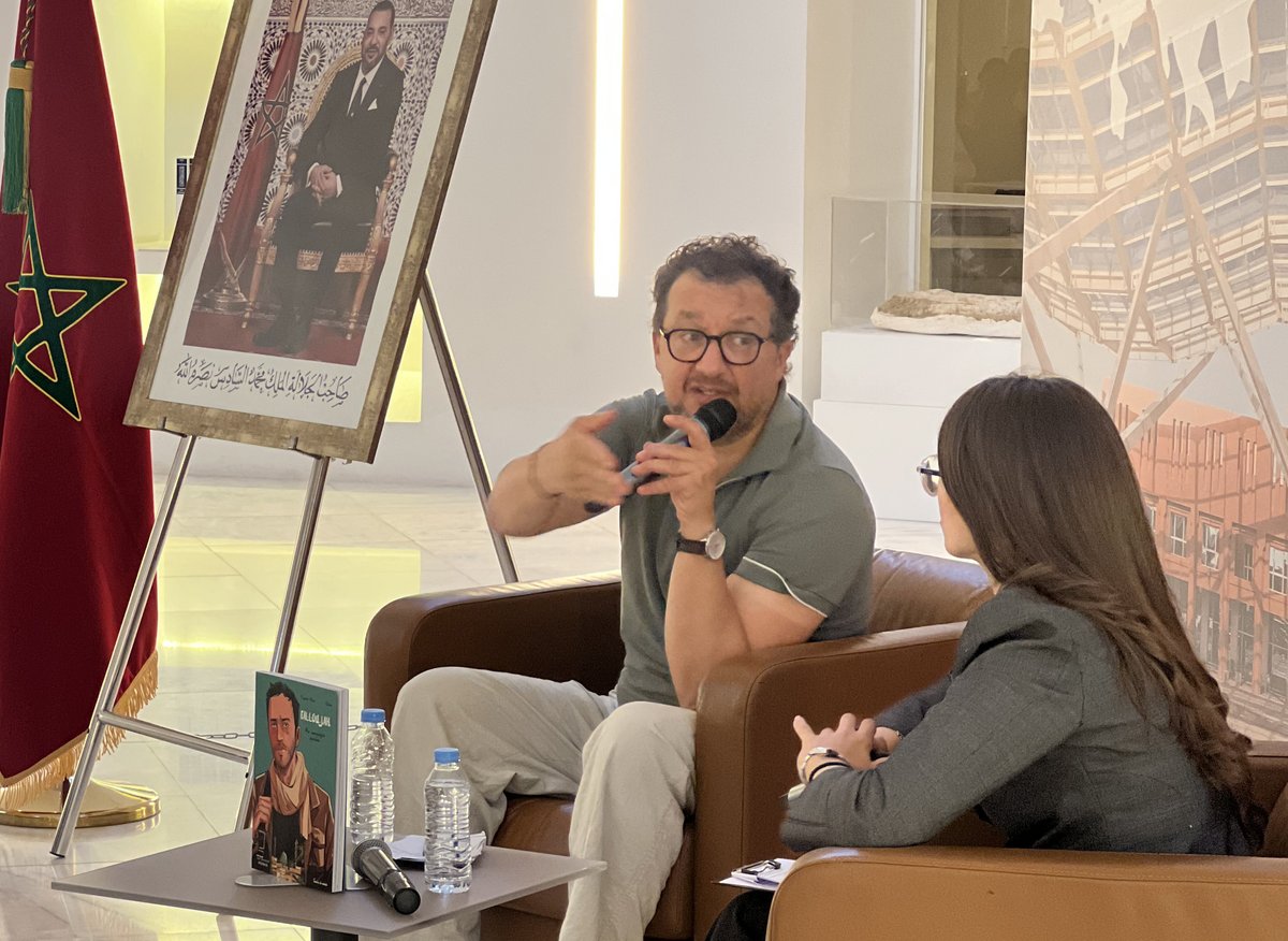 LC_UM6P's tweet photo. Authors’ Masterclass Highlights!
The Learning Center had the pleasure of hosting Halim Mahmoudi, illustrator of Falloujah : ma campagne perdue, for a captivating Masterclass on the art of drawing and storytelling. 
Stay tuned for our next cultural events at the Learning Center. https://t.co/6jsn2y7pqf