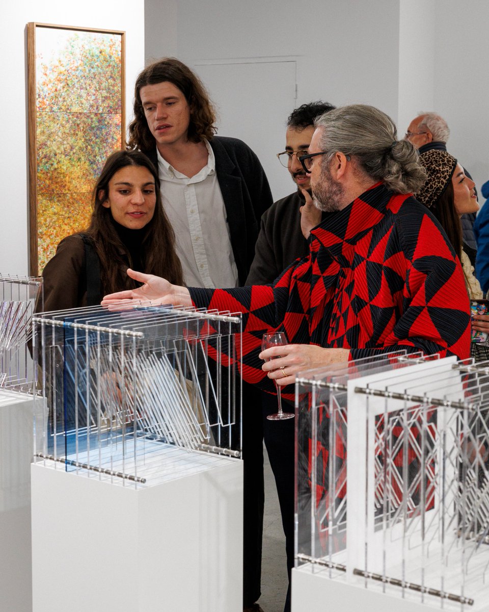 williamapan's tweet image. I do not know how to express this.
But when cars in the street can't go through because the crowd at your opening takes the whole street, it means you did something good.
Thank you everyone for coming to "CODE + MATTER" (opened until 26th Oct)
wtf.
