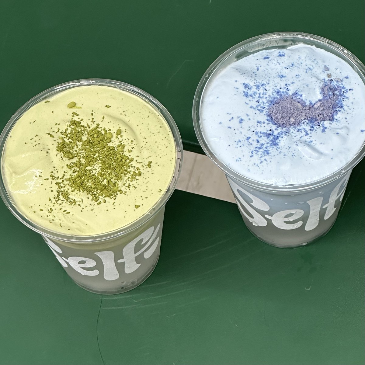 savagosomewhere's tweet photo. Delivery Diary: Self Smoothie 
🥤เครื่องดื่มสายคลีนสมูทตี้ผลไม้แท้ทุกแก้ว เหมาะกับสายคุมแคลและคนที่อยากเพิ่มโปรตีนแบบไม่เสียบาลานซ์ 🍓 
SAVAA tastes: 
Skinny Soul Smoothie/Daybreak Pink Smoothie/Blue Spirulina Cloud/Matcha Cloud/Rambutan Blend 
@aroii #lineman #grabfood https://t.co/F4CQqMVsYx
