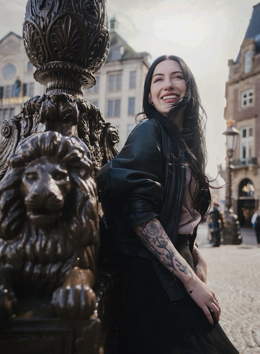 Jullie hadden niet gedacht dat ik kon lachen hè?

Schrik er zelf van