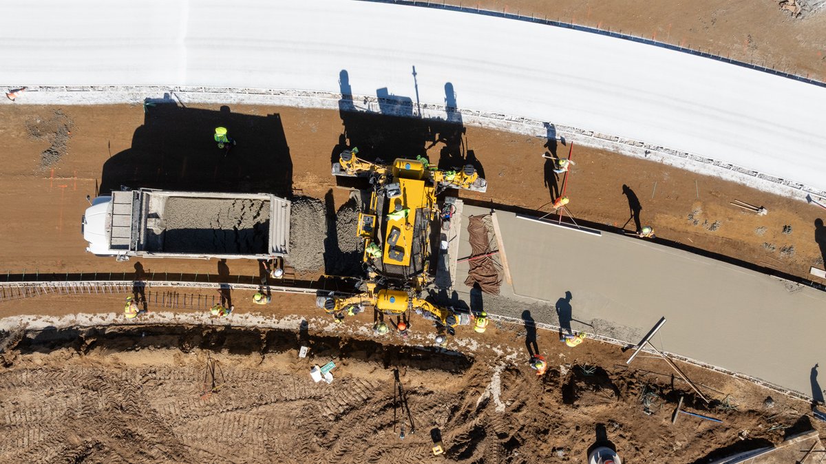 MDOT_Southwest's tweet image. Rebuilding the new Michigan Avenue interchange at I-69 in Marshall, Calhoun County, is progressing nicely! Part of the #MDOT Marshall Modernization project michigan.gov/mdot/projects-…, the new interchange will be a Diverging Diamond Interchange michigan.gov/mdot/travel/sa….