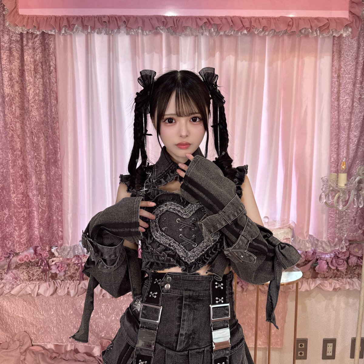 【月末ポップアップにもオススメ】　イドラタールテオドール様伝説のショートパーカー 月末ポップアップにもオススメ】 イドラタールテオドール様伝説の