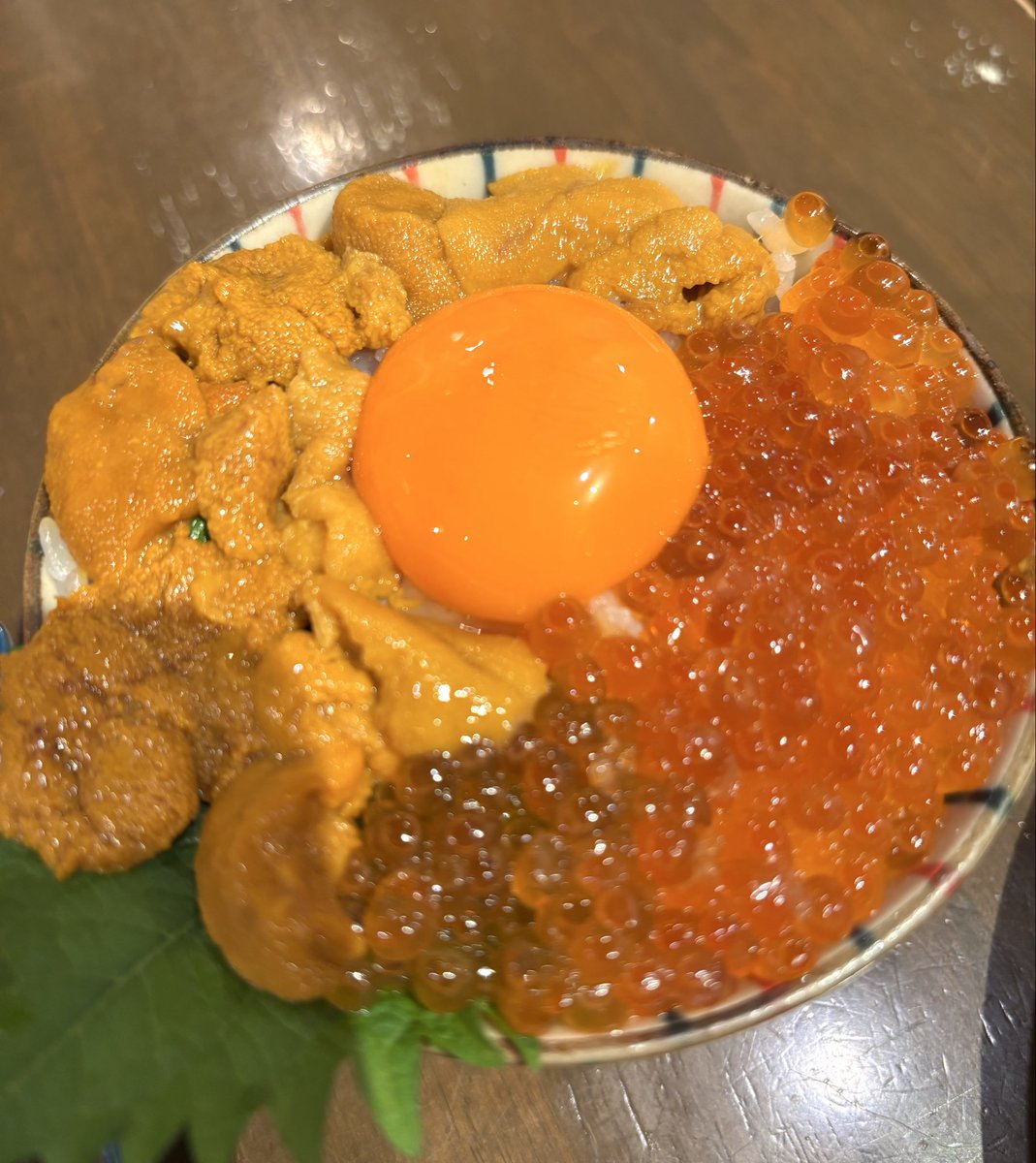 真夜中のテンションでついカッとなって先日食べたTKG写真をあげてみる

1680円なんだぜ…TKGなのに…()