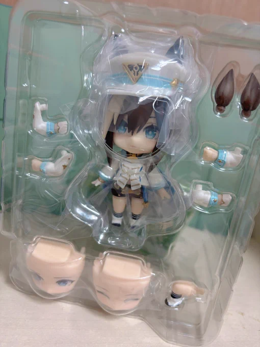 ねんどろはじめて買ったんだけどめちゃくちゃ感動してるこれが7500円ってどういうこっちゃ 慈善活動にも限度ありますよ