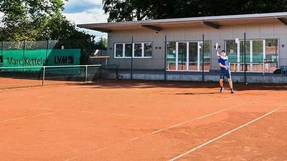 "Die Landesregierung hält Wort und bekennt sich einmal mehr klar zum Sport": Der am Dienstag vorgestellte “Nordrhein-Westfalen-Plan für gute Infrastruktur“ hat 600 Millionen Euro für Sanierung und Modernisierung der Sportstätteninfrastruktur angekündigt! lsb.nrw/medien/news/ar…