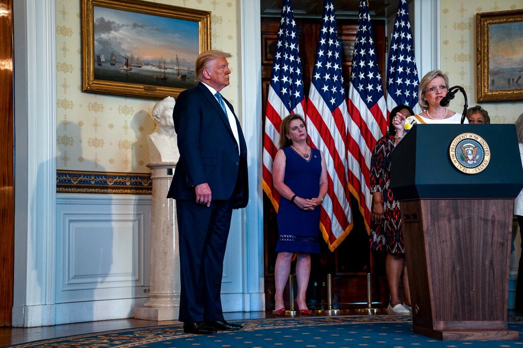 I just do not understand why they let him just wander around like that.  No one will tell him his face make up looks silly?  This is all the evidence one needs to ascertain that even his own family doesn’t like him.