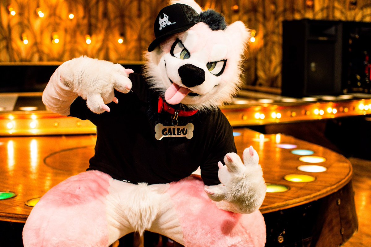 We co-operate on #INFURNITY2025 Raffle programme this year! Our prizes this time are 2 free commission slots of your own name tag! Do not miss the chance! #獸無限 #獸無限2025