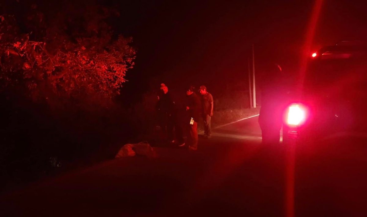 AlertaQro's tweet image. 🚨Explosión de pipa de gas provoca evacuación en #Pinal de Amoles. 
 
Varias familias fueron trasladadas a un albergue de manera temporal. 
Te presentamos la información➡️ wp.me/p8iMZT-ZrS