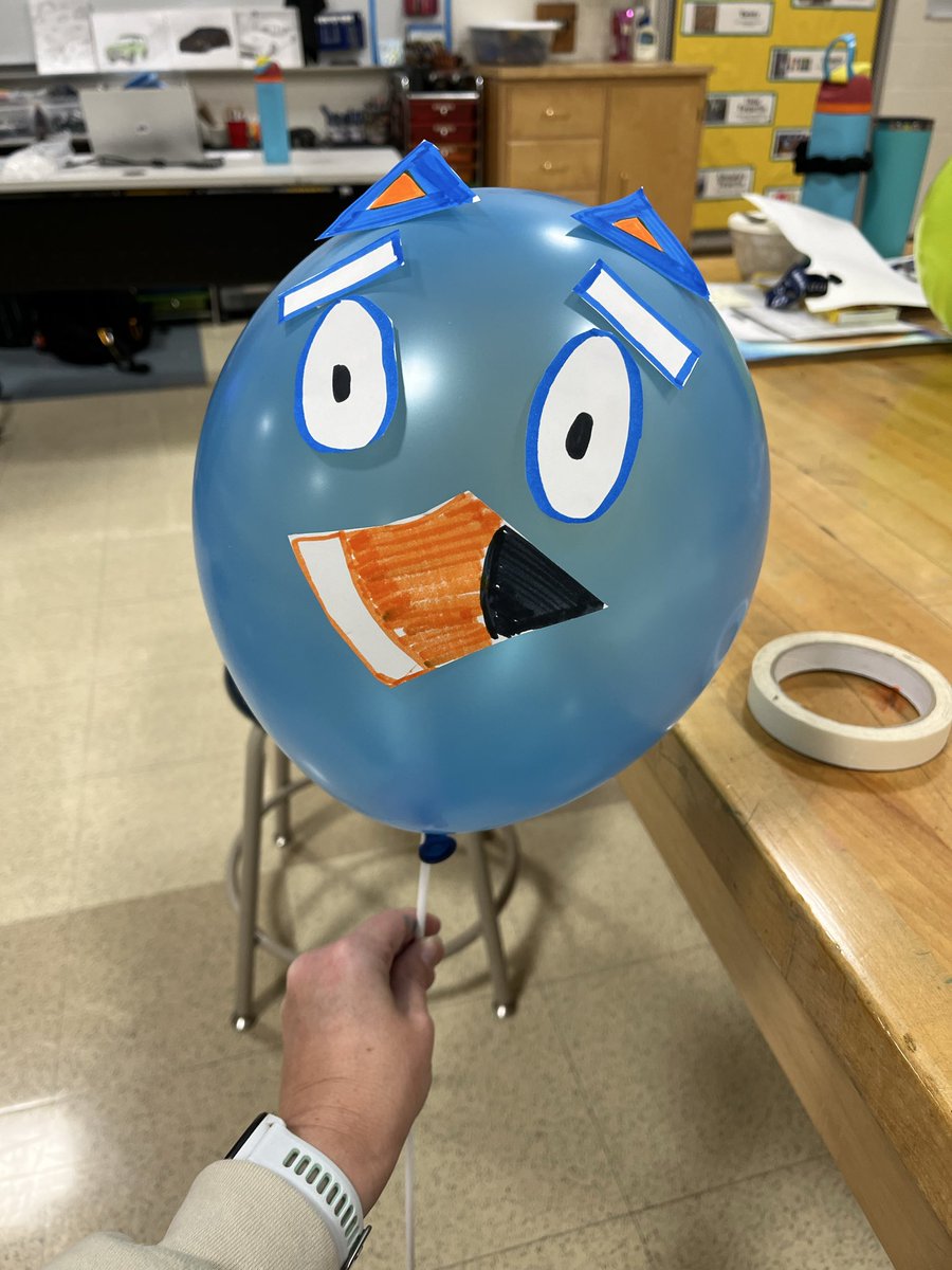 mrsplesz's tweet photo. First session at the Ohio Educator Summit, got to learn how to integrate STEAM with stories! Made my own Bluey balloon! #STEAM #ProfessionalDevelopment #teacher #STEM https://t.co/hLhsfLBqNJ