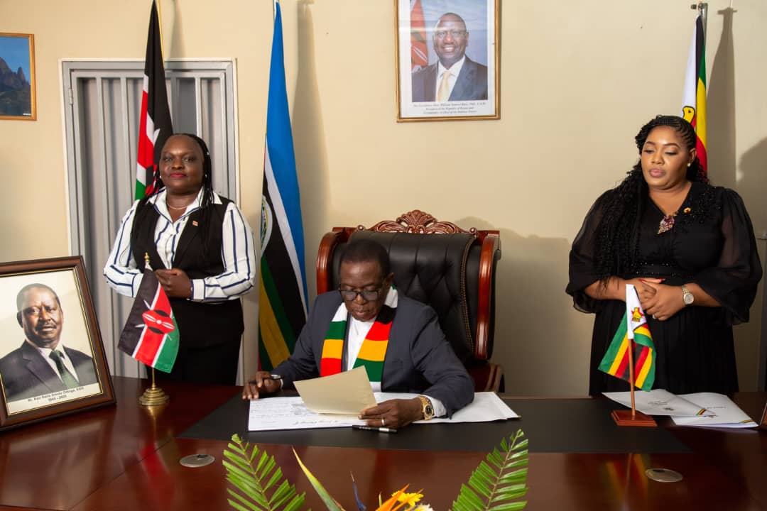 GAngote's tweet image. It was a profound honour to host H.E Dr. @edmnangagwa, President of the Republic of Zimbabwe, today at the Kenyan Embassy in Harare.

H.E President Dr. Mnangagwa visited to personally condole with Kenyans following the demise of Kenya’s former Prime Minister and opposition leader…