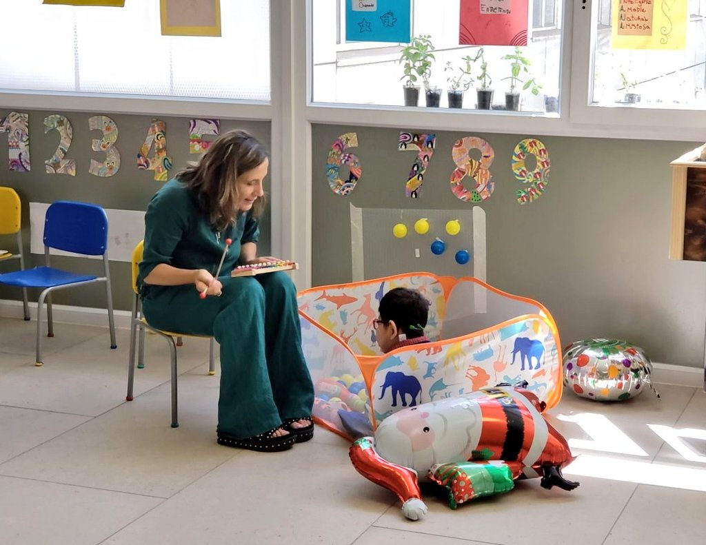 finclusivacl2's tweet photo. ¡Hola! Somos @finclusivacl una organización sin fines de lucro. Nuestro objetivo es ayudar a niños y jóvenes que requieren de atención educativa especial durante su tiempo de hospitalización y así mitigar el impacto que produce la enfermedad a un niño y su familia ❤️ https://t.co/dyq7d0YAl6
