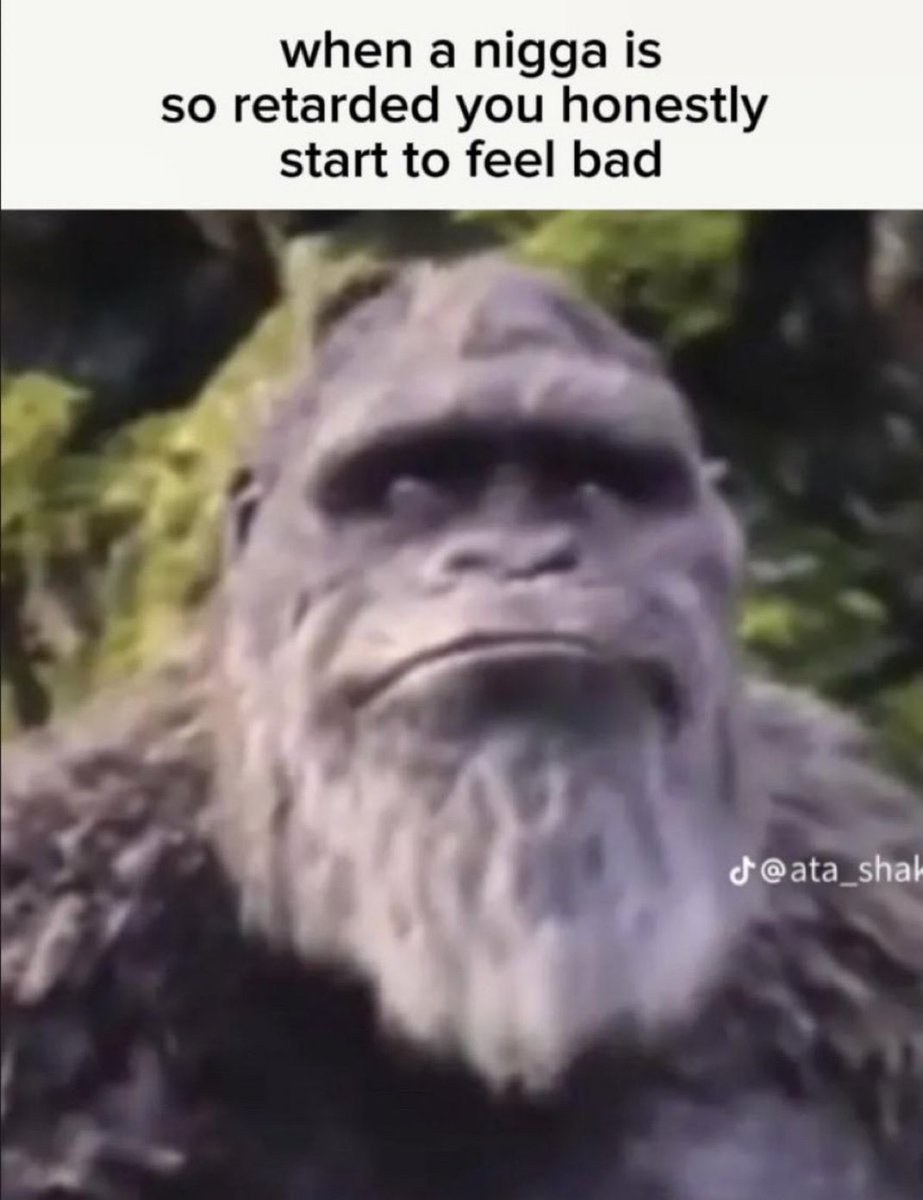 LMFAO WHAT IS THIS SHIT😭😭😭 what level of main character syndrome is this.
Yeah buddy "critique" art, just stfu