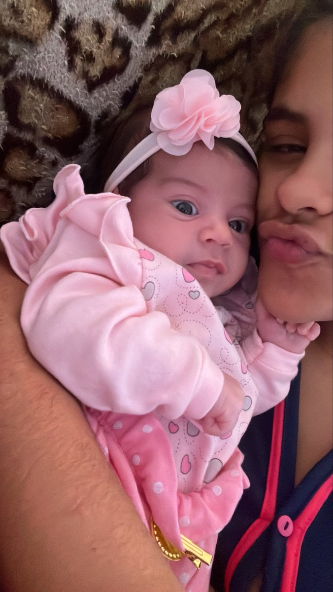 abarbosaa__'s tweet photo. Te amo mundos minha Sophia🤍. https://t.co/ZyBnJ45G5H