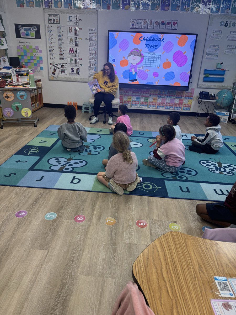 LE_HOOPS's tweet photo. 1st Official 🏀 Day with @MSTMAGNET. Thank you for having us 📚‼️@lauren_bolack @RichardsonHS1 @RichardsonISD #RISDDREAMBIG #seniors #elemread #TElevateAM #ourLEgacy #WhatWeDo https://t.co/s547AHk8IZ
