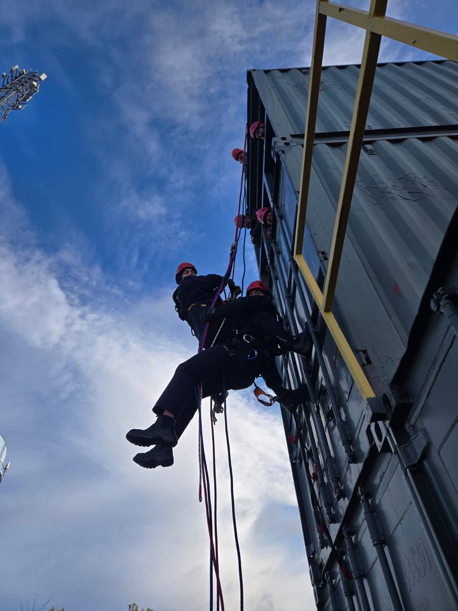 🚒 Our firefighters are training in high-angle rescue, meeting Ontario’s 2022 mandatory certification (O. Reg 343/22) standards.

Without our own training centre, we’re grateful to partner with County of Brant, Six Nations, &amp; Southwest Fire Academy.