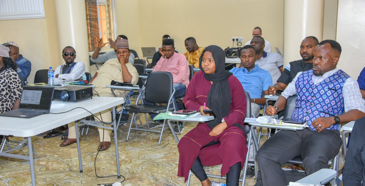 NOIPolls tweet media