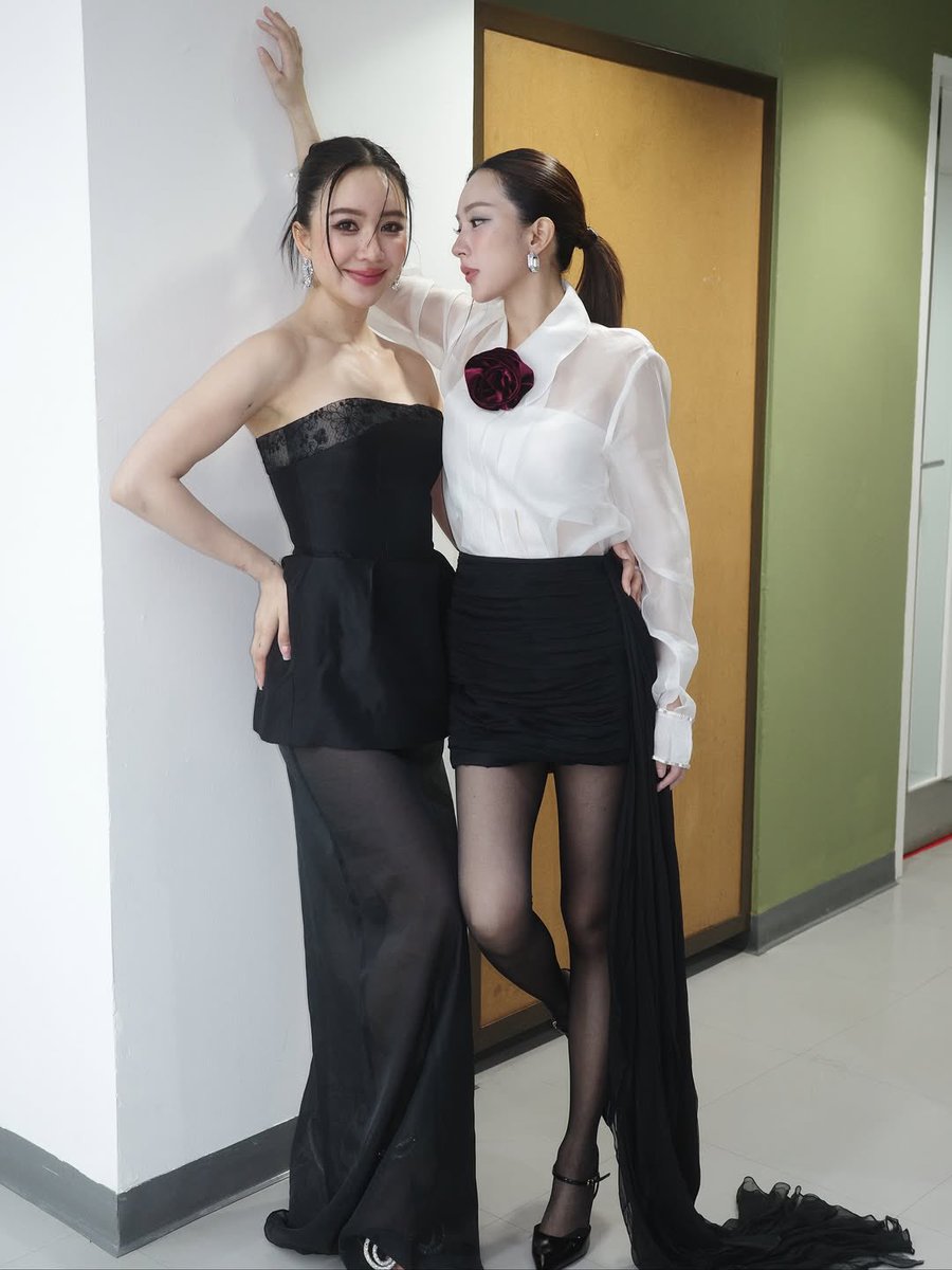 รู้สึกว่าเคมีคู่นี้ดีมากเลยค่ะ โหวตได้ที่ไหนคะ

ENJOYJUNEXinthe8ight Live
#InThe8ightxENJOYJUNE