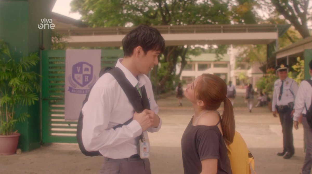 inxiaomnia's tweet image. via and arkin's love story was one the proof why friendship is the best foundation for a relationship— istg friends to lovers  trope never disappoints 🌄✨🧡💯🙌🏼

GSOT FIRST LOVE
#GSOT #GSOTTheBeginningOfUs #GSOTPilotEpisode
#BeaBinene #WilbertRoss #ViArkin