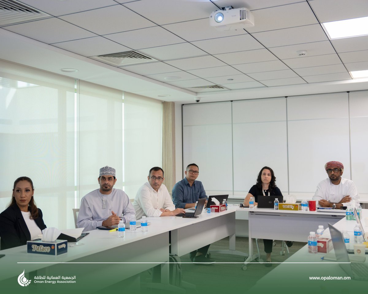 Wednesday, 22 October 2025 – The Oman Energy Association (OPAL) held a meeting with the Occupational Health Working Group of the energy sector, attended by representatives from the Ministry of Energy and Minerals, as well as various operating companies, including experts in