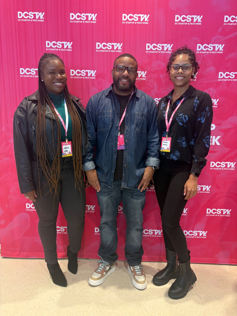 BBMPROGRAMDC's tweet image. Our partners @AMVETSHQ attending @DCstartupweek 

One of America&apos;s top veterans service organizations, AMVETS (or American Veterans) has a proud history of assisting veterans and sponsoring numerous programs that serve our country and its citizens.

#DCSTW25 #Veterans