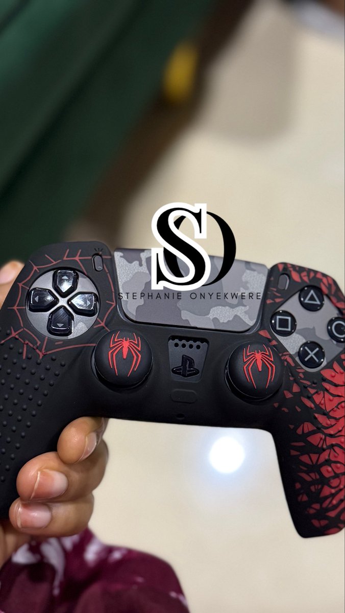 stephanieonykwe's tweet image. Just cleaned my iPhone 16 Pro Max camera with a polish cloth, and wow — the clarity is next level! 

🔥 Every photo looks sharper and more vibrant. Sometimes, all it takes is a quick wipe to bring the magic back. 📸 

#iPhone16ProMax #Apple #CameraTips