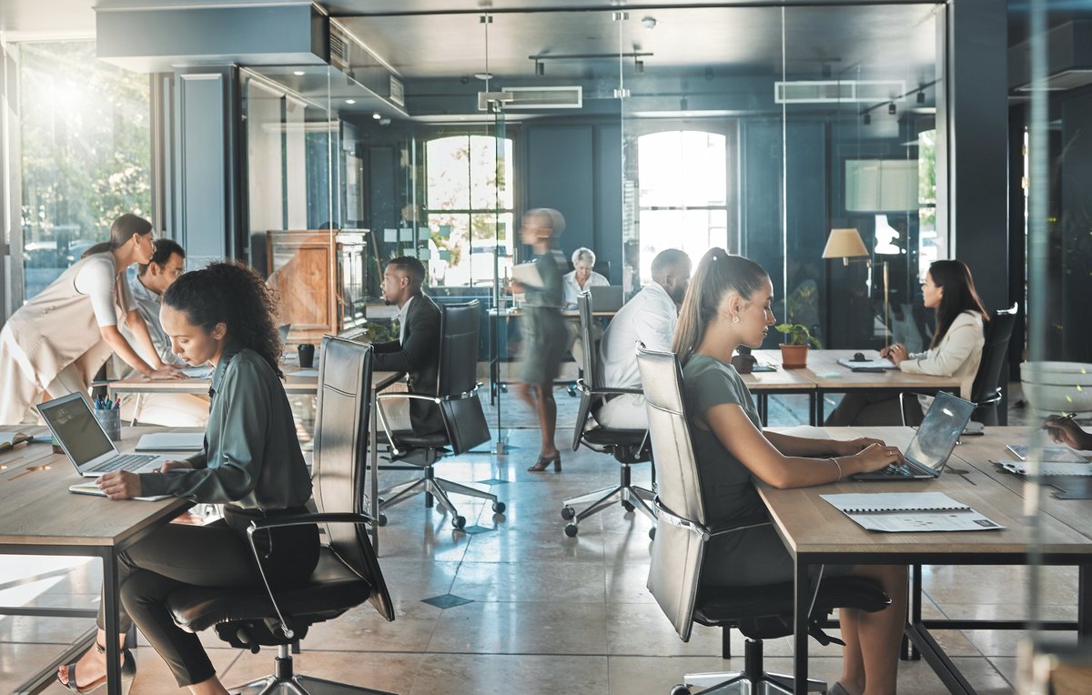 Veracode's tweet image. Veracode’s own Sarah Law is featured in @SiliconRepublic sharing how mentorship, advocacy, and inclusive leadership can help open doors for the next generation of #WomenInTech.

We’re proud to have her voice in this important conversation. 
siliconrepublic.com/careers/tech-l…