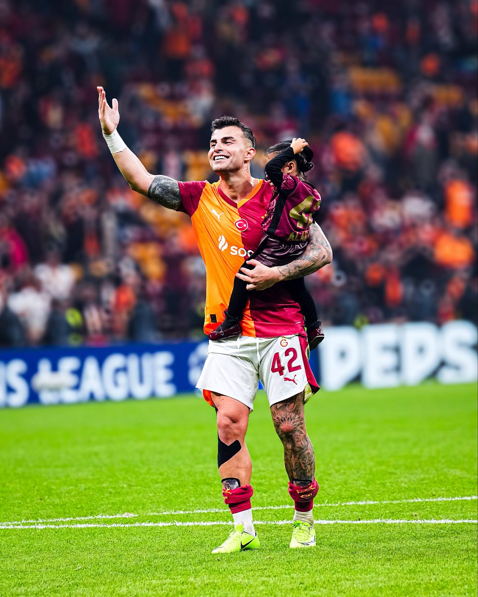 abdulkerimbard1's tweet photo. Yüksel ta arşa kadar! @GalatasaraySK 💛❤️ https://t.co/6xch2DHlDm